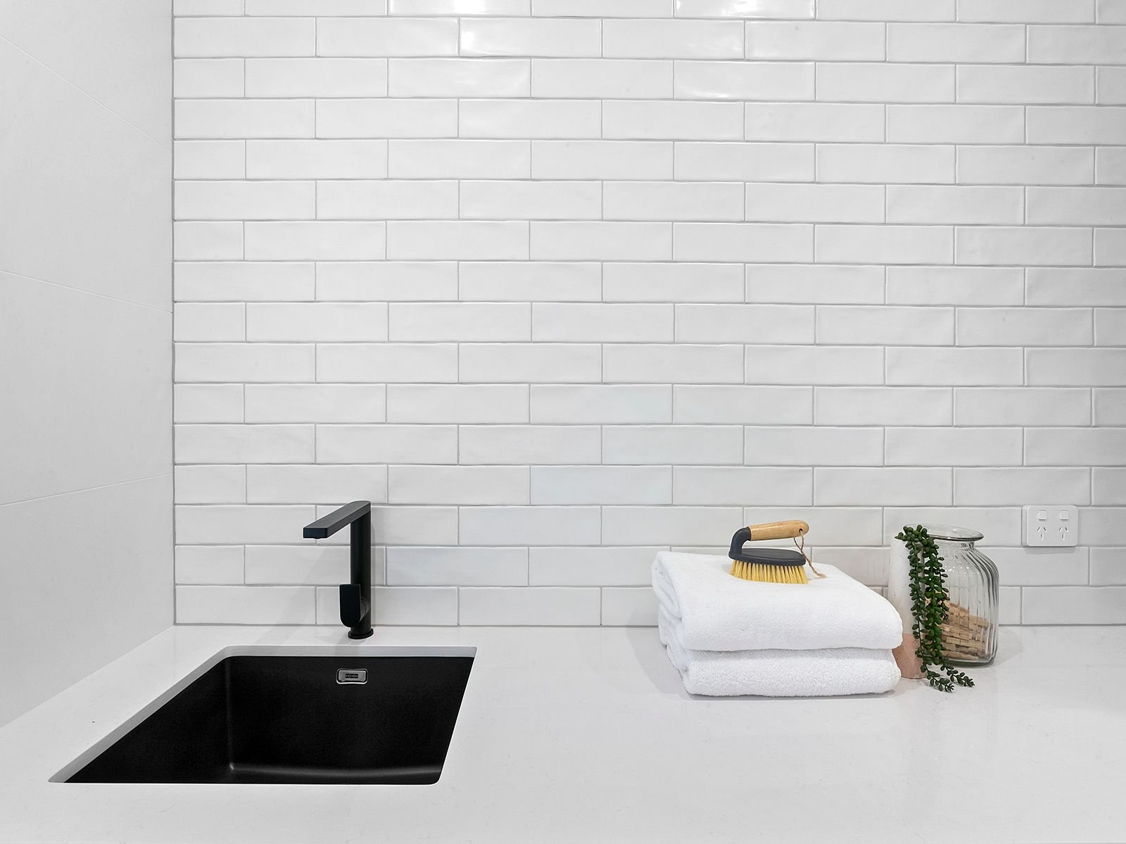 Lisbon St Sylvania Laundry Stone and SB SINGLE STOREY